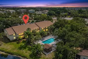 646 Bird Bay Dr E, Venice, FL 34285 - Photo 1