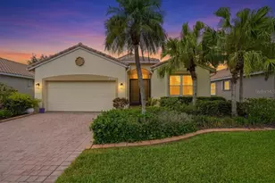 4222 65th Pl E, Sarasota, FL 34243 - Photo 1