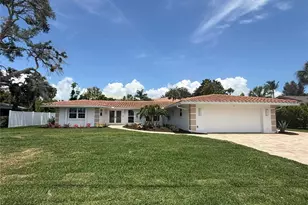 5569 Shadow Lawn Dr, Sarasota, FL 34242 - Photo 1