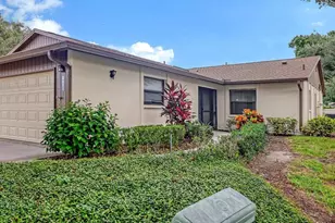 4633 Oak Hill Dr, Sarasota, FL 34232 - Photo 1
