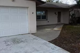 102 Sandhurst Dr, Venice, FL 34293 - Photo 1