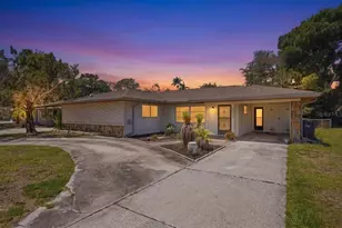 304 42nd St W, Bradenton, FL 34209 - Photo 1