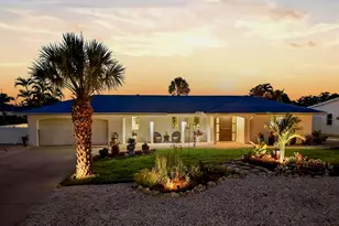 617 Dundee Ln, Holmes Beach, FL 34217 - Photo 1