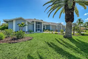 6988 Country Lakes Cir, Sarasota, FL 34243 - Photo 1