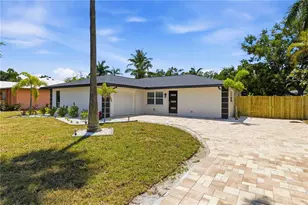 1016 71st St NW, Bradenton, FL 34209 - Photo 1