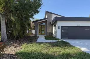 2443 Wood St, Sarasota, FL 34237 - Photo 1