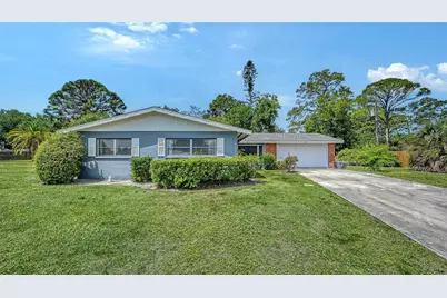 2436 Breakwater Circle, Sarasota, FL 34231 - Photo 1