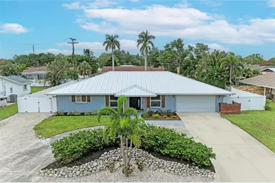 7611 18th Avenue NW, Bradenton, FL 34209 - Photo 1