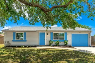 2237 Lockwood Meadows Cir, Sarasota, FL 34234 - Photo 1