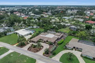 609 La Guna Dr, Venice, FL 34285 - Photo 1