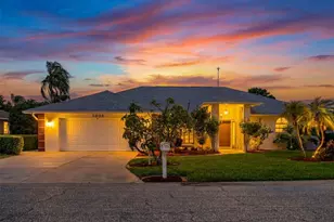 5836 Helen Way, Sarasota, FL 34243 - Photo 1