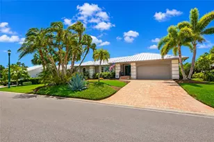 157 Lookout Point Dr, Osprey, FL 34229 - Photo 1