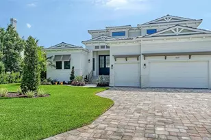 1519 Harbor Dr, Sarasota, FL 34239 - Photo 1