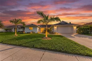 405 Bayside Ln, Nokomis, FL 34275 - Photo 1