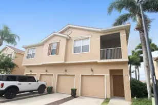 3474 Parkridge Cir, Sarasota, FL 34243 - Photo 1