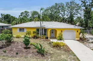 355 McArthur Ave, Sarasota, FL 34243 - Photo 1