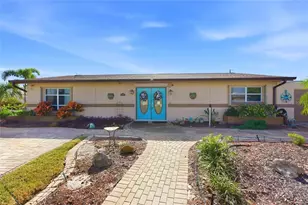 608 La Gorce Dr, Venice, FL 34293 - Photo 1