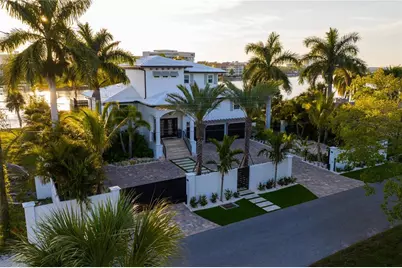6448 Hollywood Boulevard, Sarasota, FL 34231 - Photo 1