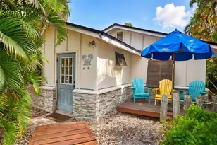 660 Linley St, Longboat Key, FL 34228 - Photo 1