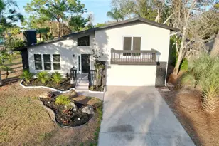 5667 Creekwood Dr, Sarasota, FL 34233 - Photo 1