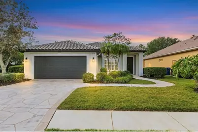 10114 Glenmore Avenue, Bradenton, FL 34202 - Photo 1