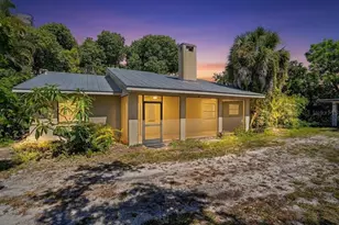 811 Sarabay Rd, Osprey, FL 34229 - Photo 1