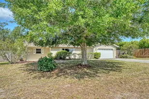 1546 Georgetowne Ln, Sarasota, FL 34232 - Photo 1
