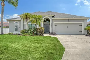 7287 38th Ct E, Sarasota, FL 34243 - Photo 1