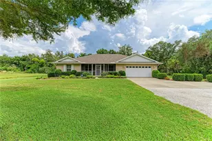 6304 18th Ave E, Bradenton, FL 34208 - Photo 1