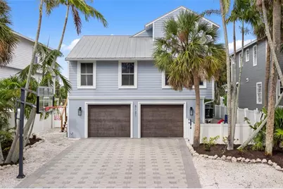 5121 Oxford Drive, Sarasota, FL 34242 - Photo 1