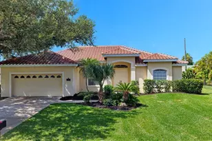 439 E Rossetti Dr, Nokomis, FL 34275 - Photo 1