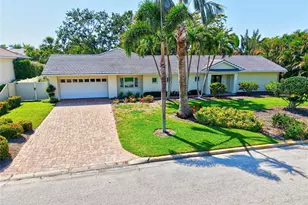 606 Owl Way, Sarasota, FL 34236 - Photo 1
