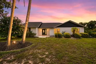 1420 MacKintosh Blvd, Nokomis, FL 34275 - Photo 1