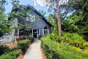 215 48th St NW, Bradenton, FL 34209 - Photo 1