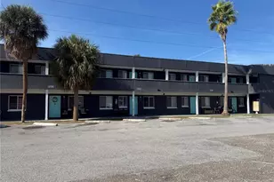 1200 70th St N, Saint Petersburg, FL 33710 - Photo 1
