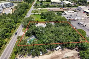 4815 15th St E, Bradenton, FL 34203 - Photo 1