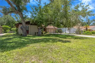 213 Whispering Oaks Ct, Sarasota, FL 34232 - Photo 1