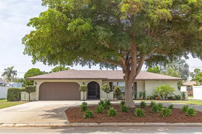 4005 17th Avenue W, Bradenton, FL 34205 - Photo 1