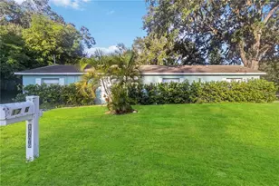 1704 11th St W, Bradenton, FL 34205 - Photo 1