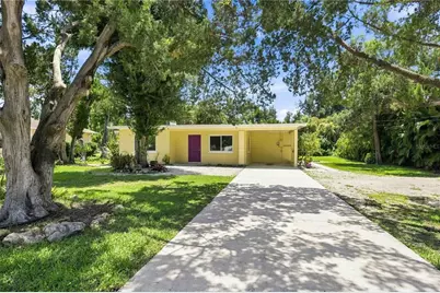 114 Lakeview Drive, Nokomis, FL 34275 - Photo 1