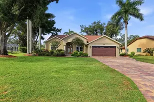 5210 Inverness Dr, Sarasota, FL 34243 - Photo 1