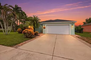 305 65th Ave E, Bradenton, FL 34203 - Photo 1