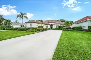 2494 Dick Wilson Dr, Sarasota, FL 34240 - Photo 1