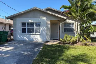 1926 11th St W, Palmetto, FL 34221 - Photo 1