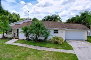 4966 Foxrun Ln, Lakeland, FL 33813 - Photo 1