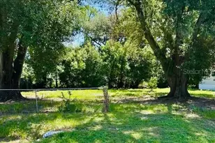 218 Kaylor Dr, Auburndale, FL 33823 - Photo 1