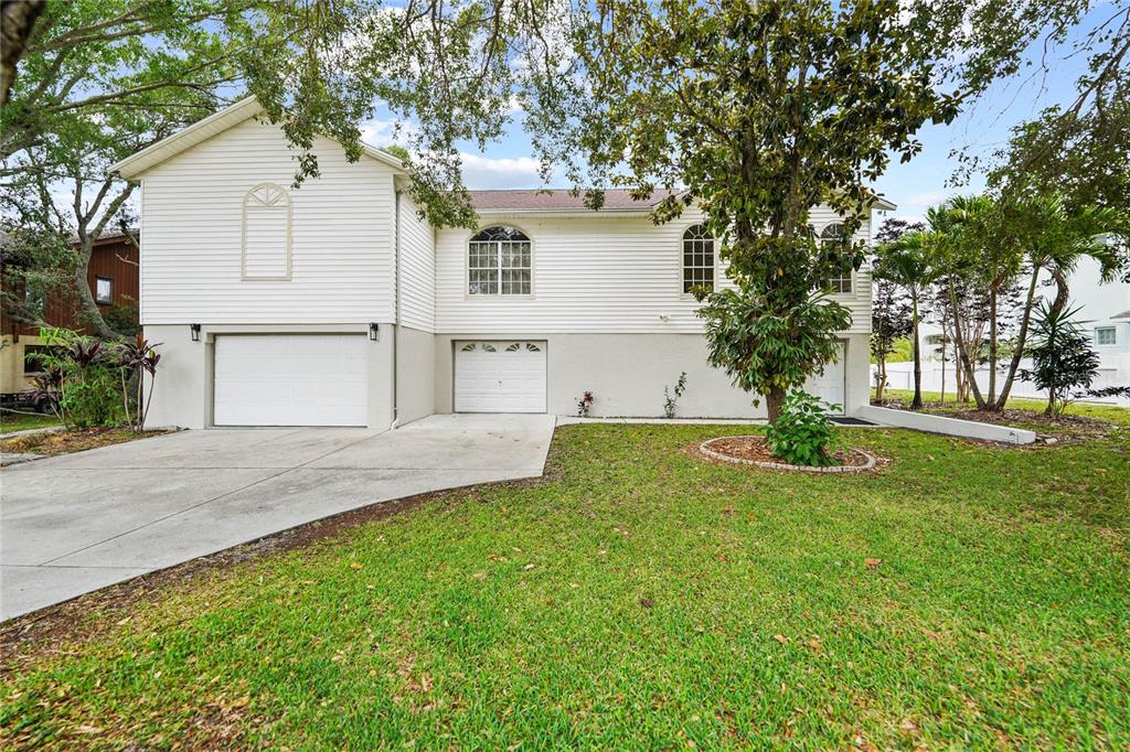 1500 Lemon Bay Dr, Venice, FL 34293 MLS C7460409 Coldwell Banker