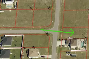 647 NE 7th Pl, Cape Coral, FL 33909 - Photo 1