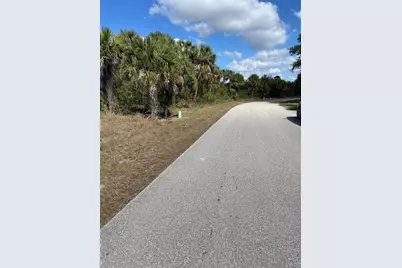 377 Pembroke Dr, Port Charlotte, FL 33954 - Photo 1