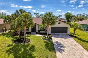 32 Long Meadow Ln, Rotonda West, FL 33947 - Photo 1